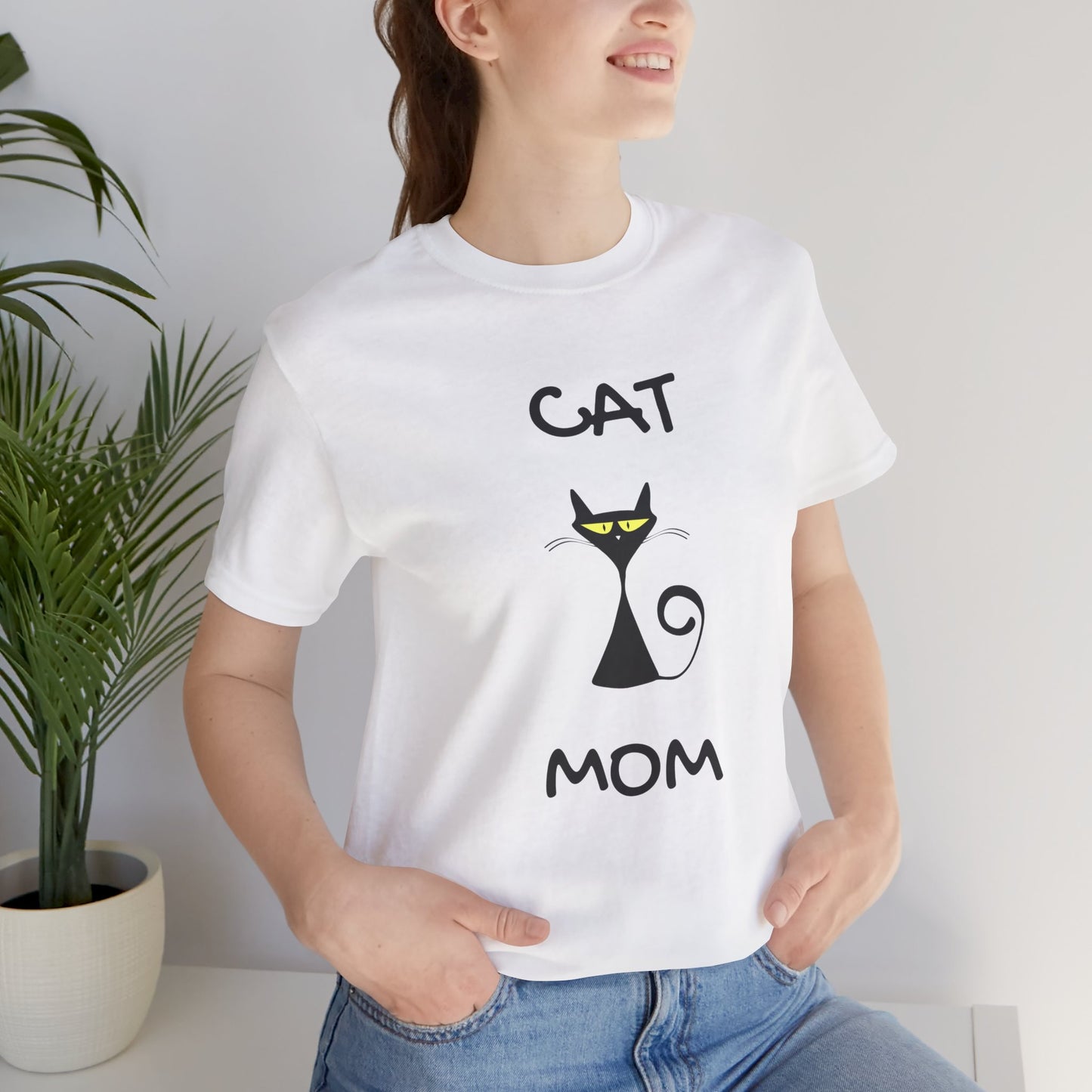 Cat Mom Tee – For Proud Cat Moms